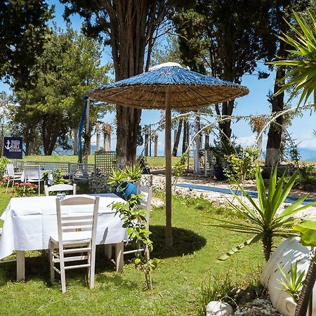 Villa Spiaggia Bianca Dafnila Екстериор снимка